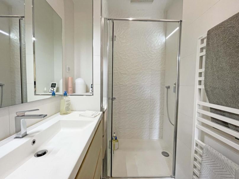 Apartment with 6 rooms of 147 ㎡ - Beautiful building