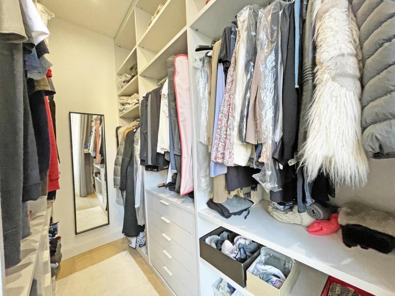 Apartment with 6 rooms of 147 ㎡ - Beautiful building