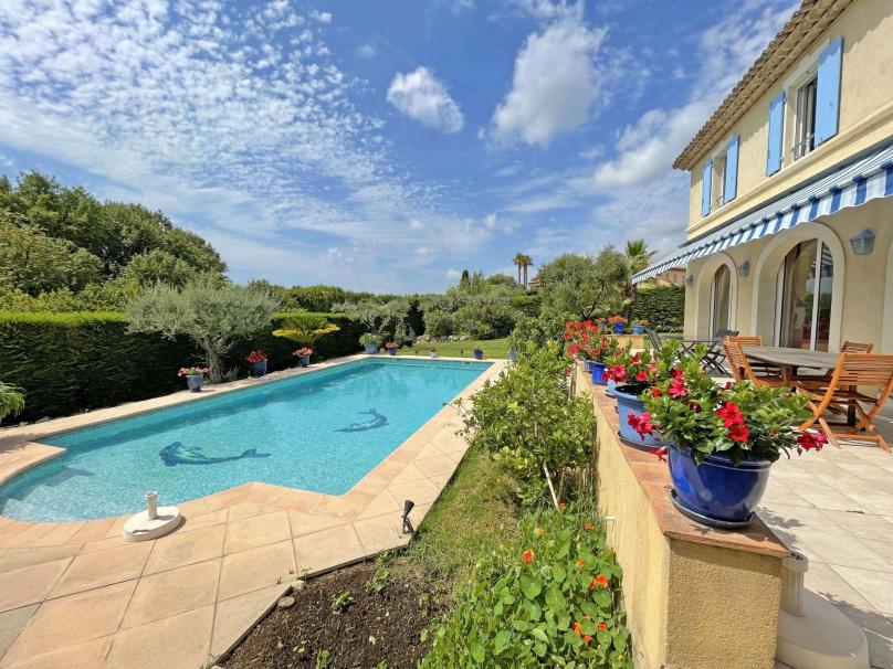 Vence – Sehr schöne Villa mit Swimming Pool