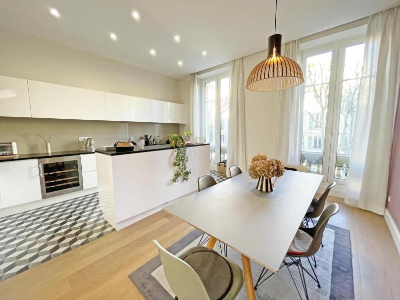 Wohnung mit 6 Zimmern auf 147 ㎡ – Wunderschönes Gebäude