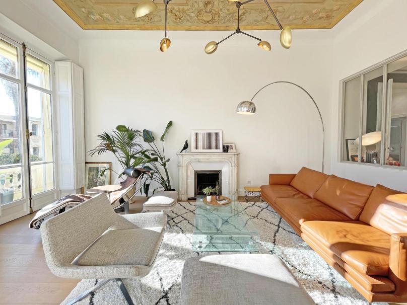 Wohnung mit 6 Zimmern auf 147 ㎡ – Wunderschönes Gebäude