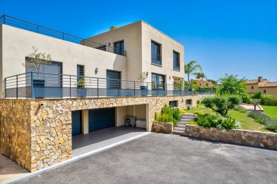 Vence - Modern villa of 300 ㎡ with swimming pool